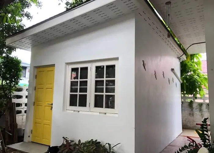 Laksi 招待所 曼谷